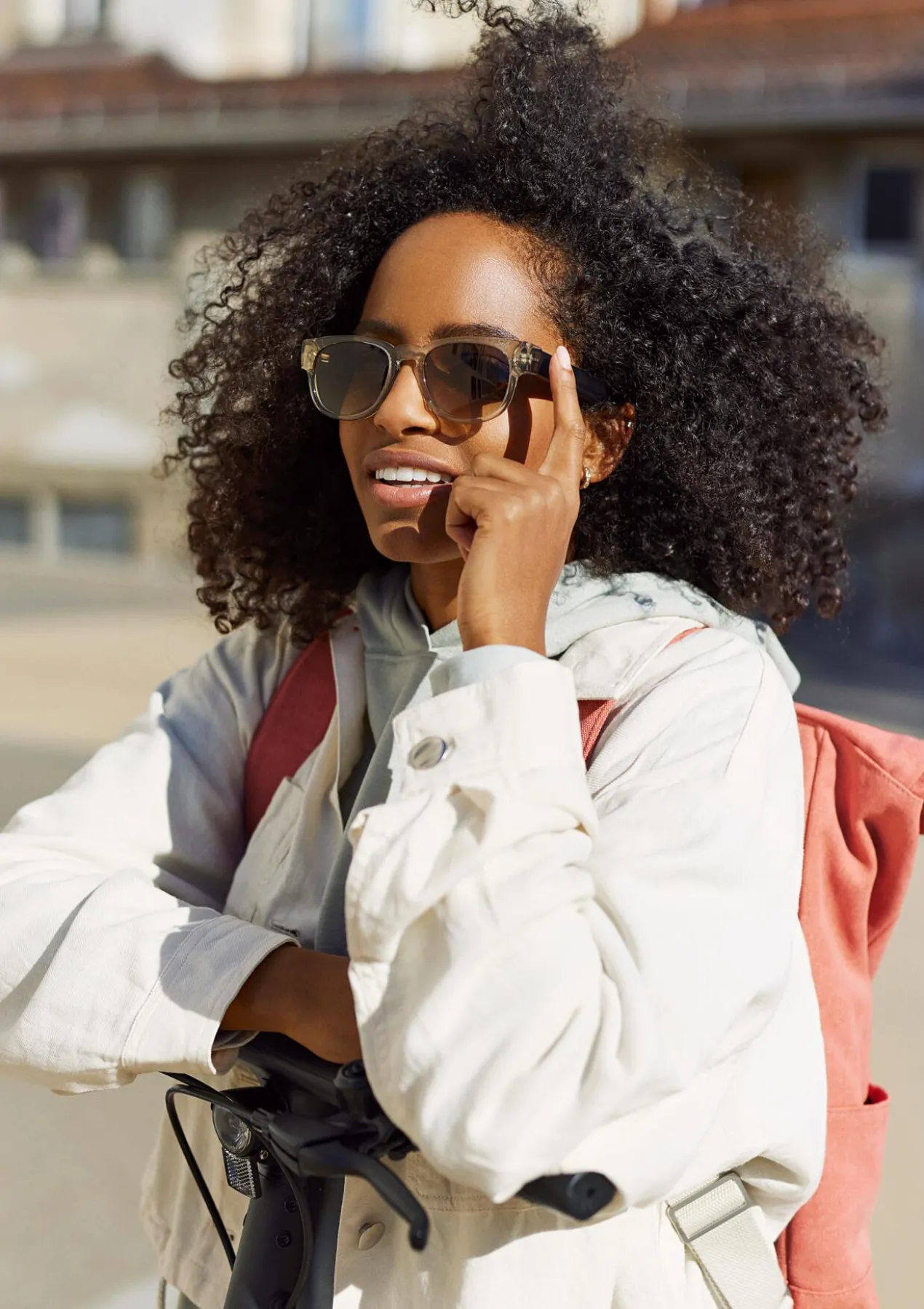 Audio-Blaulichtfilter-Brille oder Audio-Sonnenbrille