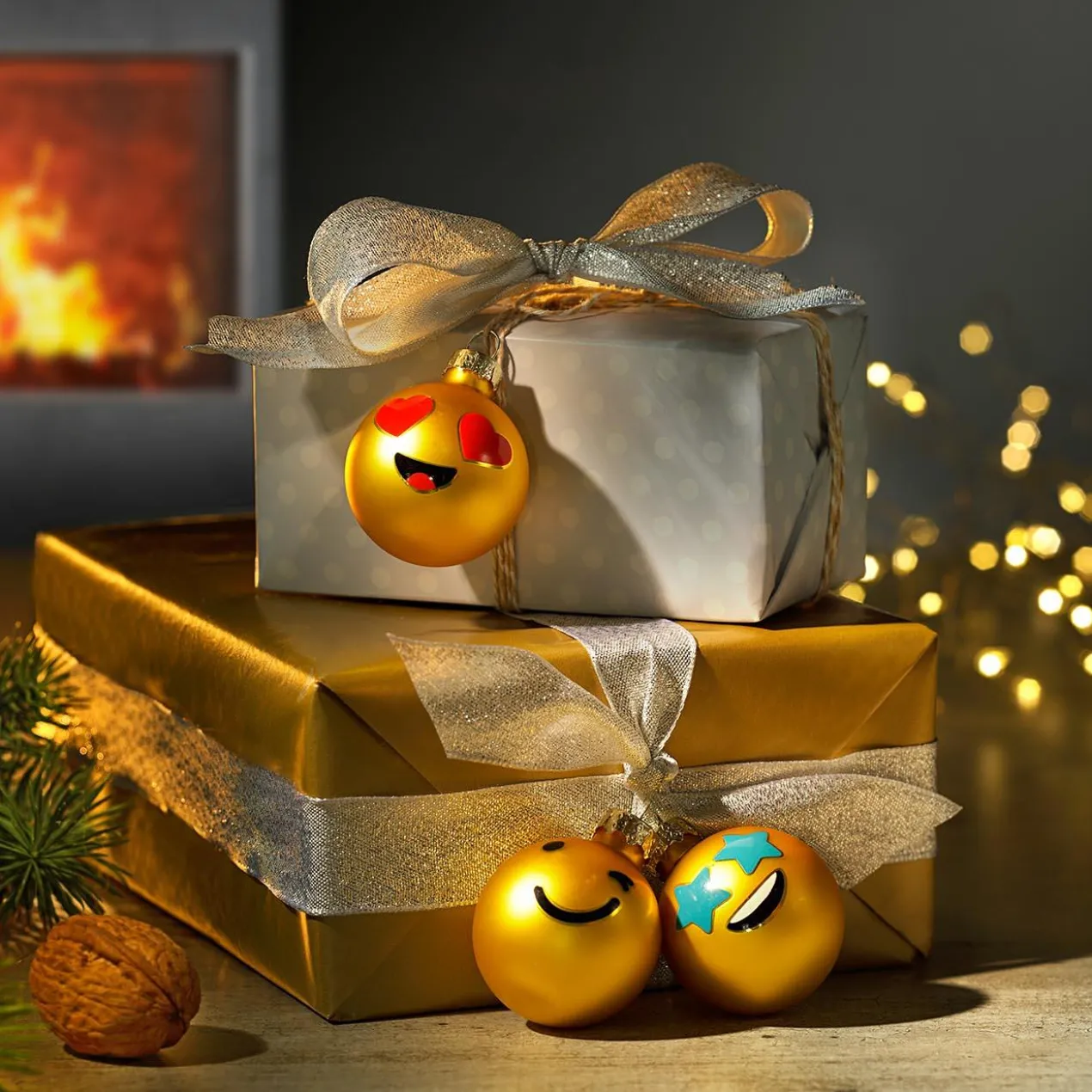 Emoji-Weihnachtskugeln, 12er-Set