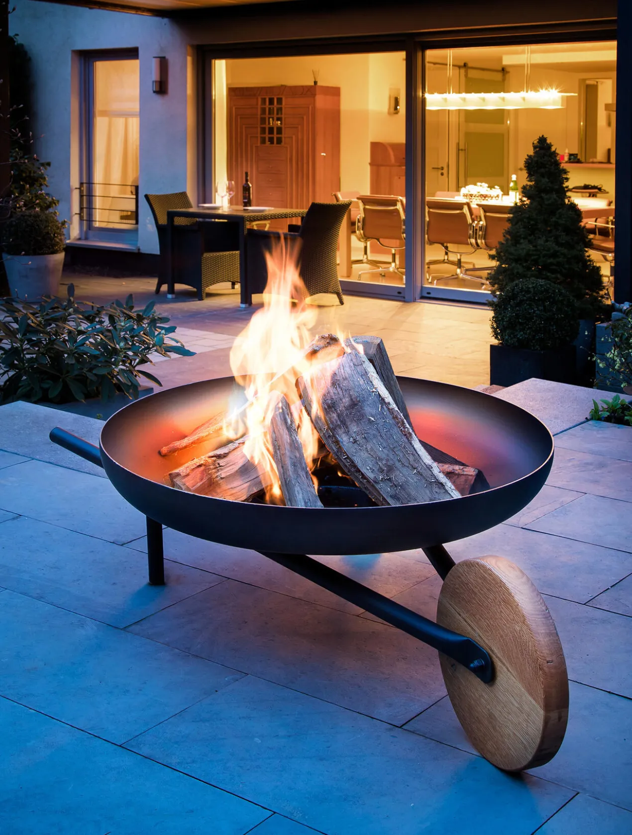 Feuerschale mit Grillfunktion „Barrow“