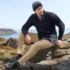 Fisherman Raglan-Strickjacke