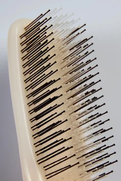 Haarbürste mit Protection-Pins
