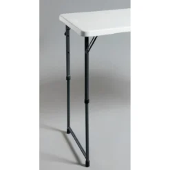 Höhenverstellbarer Falttisch