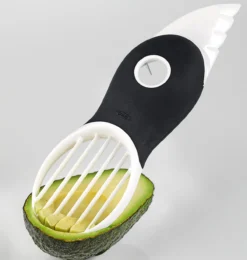 3-in-1-Avocadoschneider