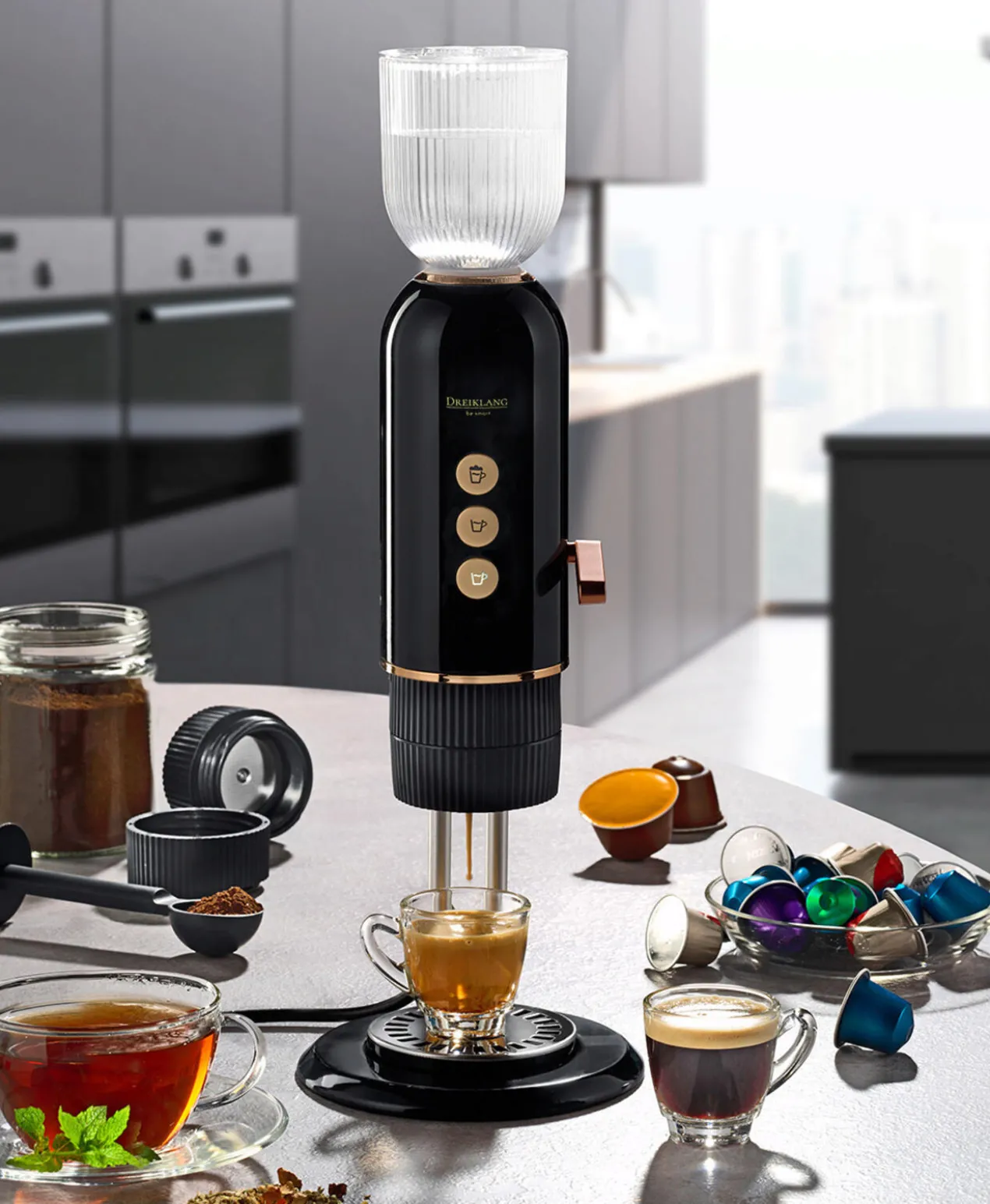 4-in-1 Kaffee- und Teebereiter