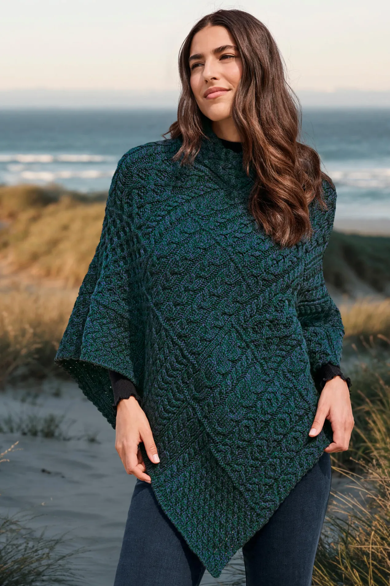 IrelandsEye Aran-Poncho