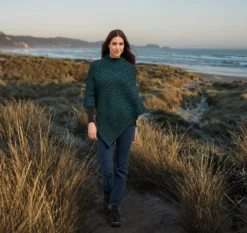 IrelandsEye Aran-Poncho