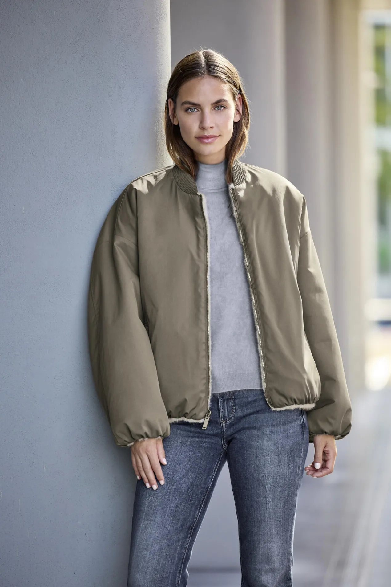 Junghans 1954 Handtaschen-Rolli oder -V-Pullover