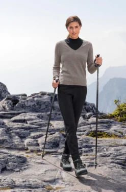 Junghans 1954 Kaschmir V-Pulli oder Rolli, Damen