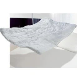Leichtsteppbett