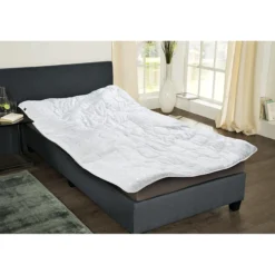 Leichtsteppbett