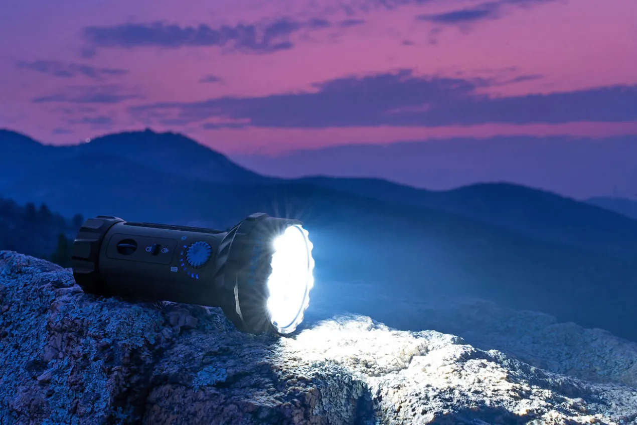 7.000 Lumen Kompakt-Taschenlampe