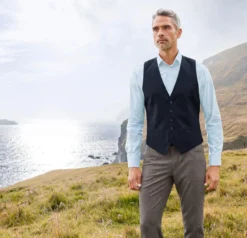 Magee Donegal-Tweed-Ensemble