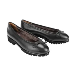 OCONI Lammfell-­Ballerinas