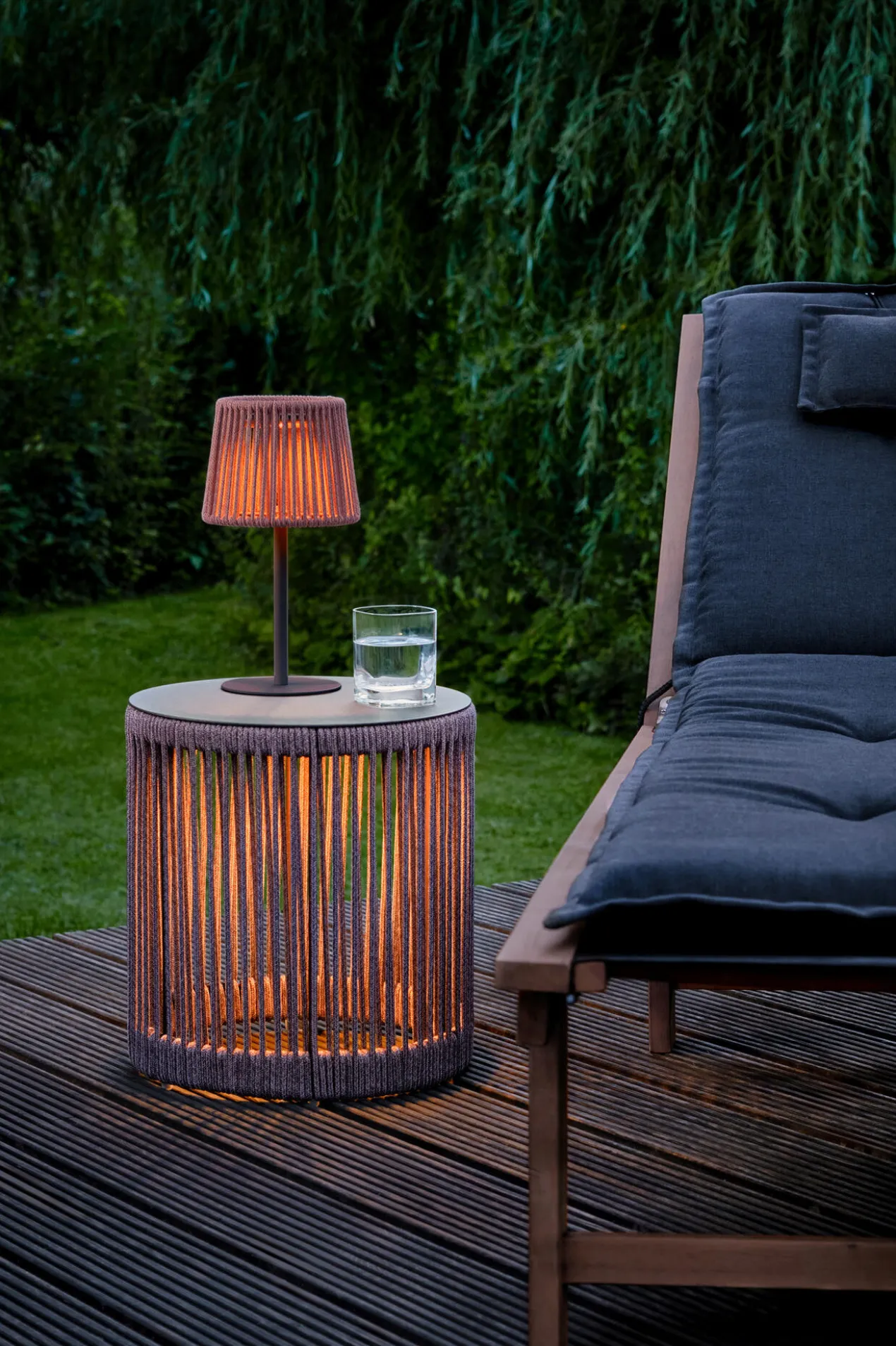 Outdoor Solar-Stehleuchte, LED-Outdoor-Tisch oder -Tischleuchte