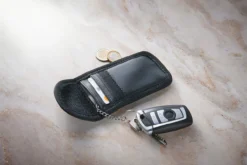 RFID-Schlüssel-EtuiLieferung ohne Inhalt.