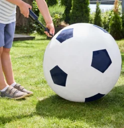 Riesenfußball