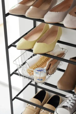 Rollbares Schuhregal