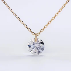 Schwebender Moissanite