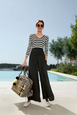 Smitten Weekender Manju