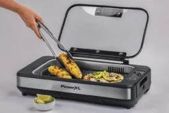 Tischgrill mit integriertem Rauchabzug
