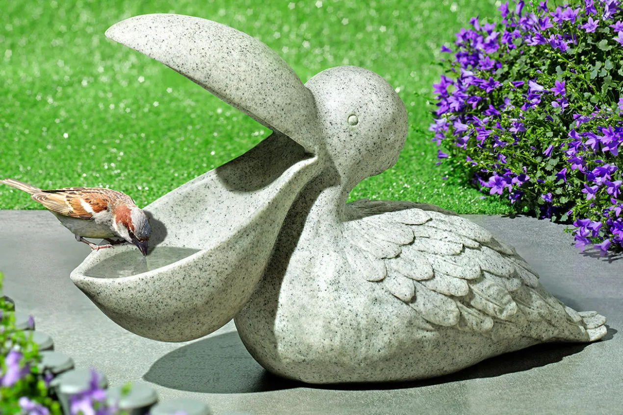 Vogeltränke Pelikan