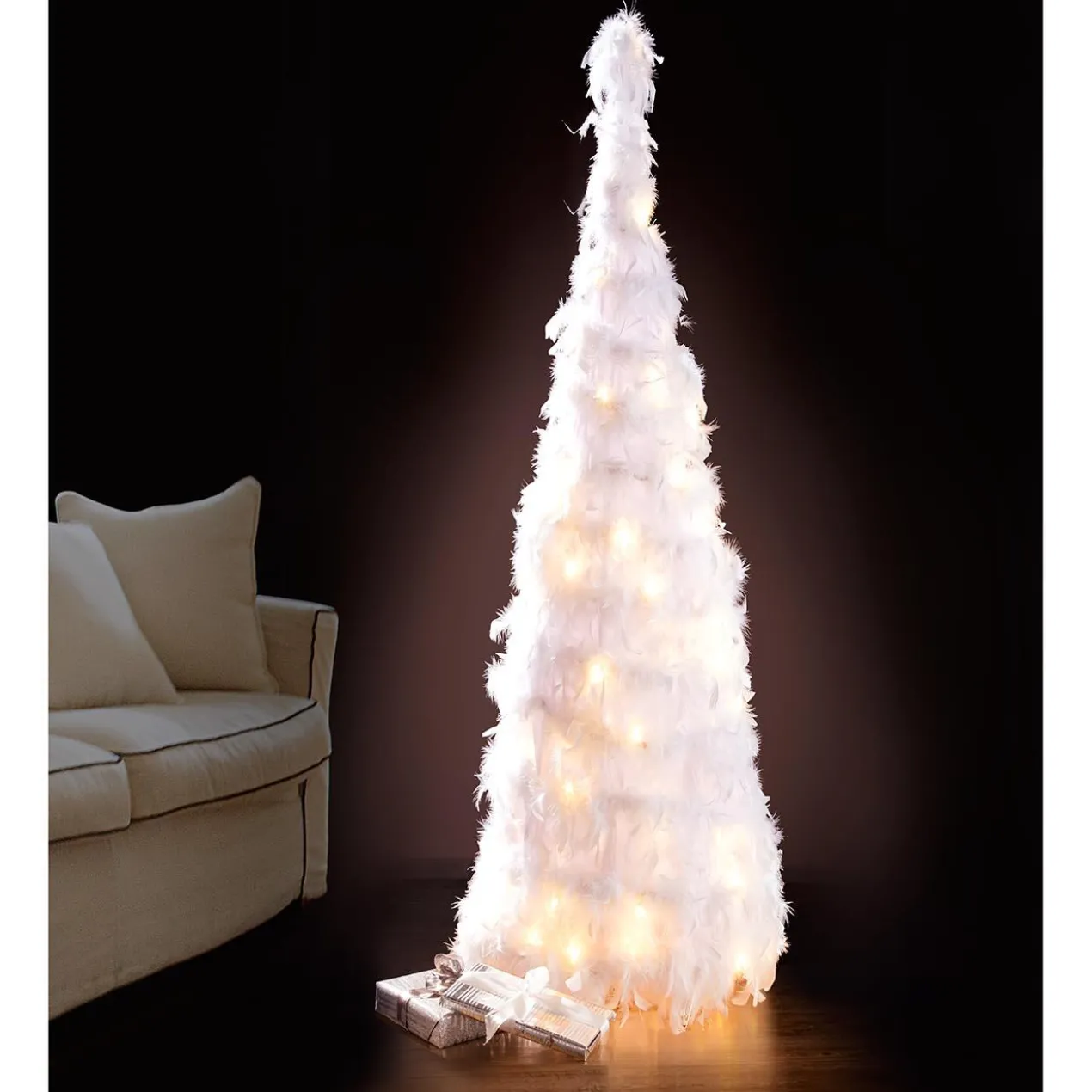 Zauberhafter LED-Federbaum